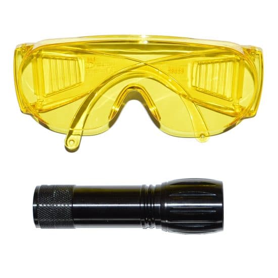 UV Light and Glasses for A/C Gas Leak Detection
