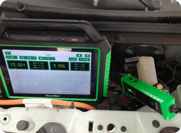 iSmartEV EC100 Current Clamp for Electric Vehicles - Image 2