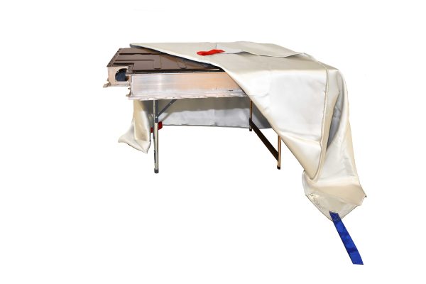 Jutec Fire Containment Blanket 2.7 x 3M With Mobile Case And Gloves For Hybrid & EV Vehicles Components - Image 5