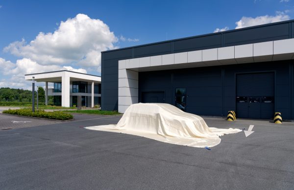 Jutec Fire Containment Blanket 6 x 8M With Mobile Case For Hybrid & EV Vehicles - Image 12