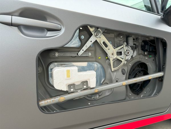 Educational Trainer Toyota Prius III Petrol/Electric/LPG HYBRID ¾ - Image 8