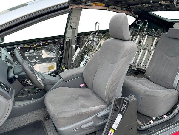 Educational Trainer Toyota Prius III Petrol/Electric/LPG HYBRID ¾ - Image 3